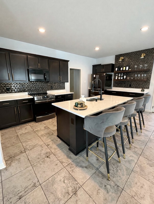 Building Photo - 1513 R. Esplanade