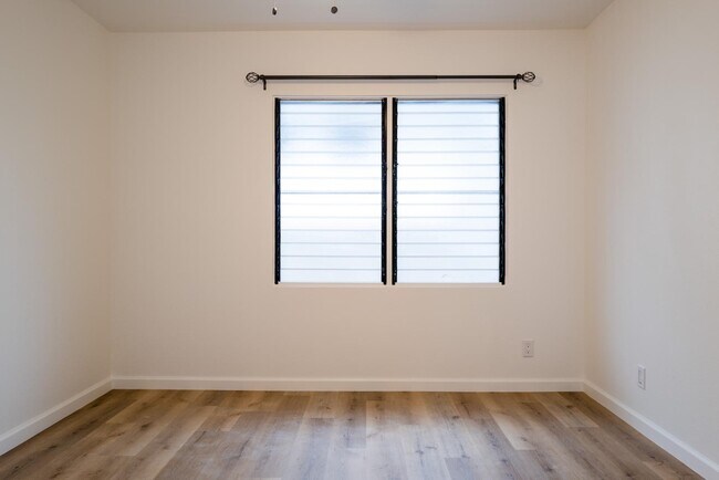 Building Photo - 1508 Farrington St