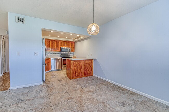 Building Photo - 950 S Kanner Hwy