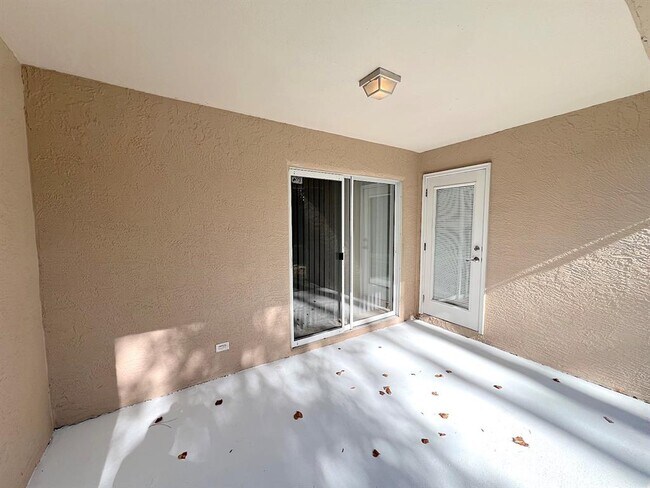 Building Photo - 20 Plateau Ln