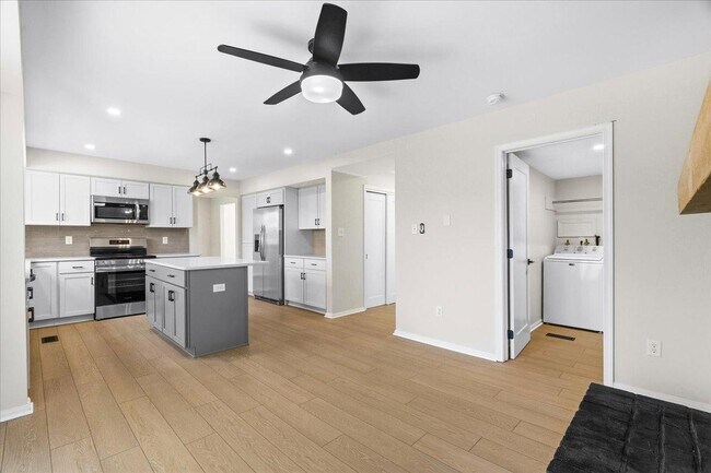 Building Photo - 7375 Freestate Dr