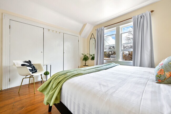 Building Photo - 835 E Boulder St