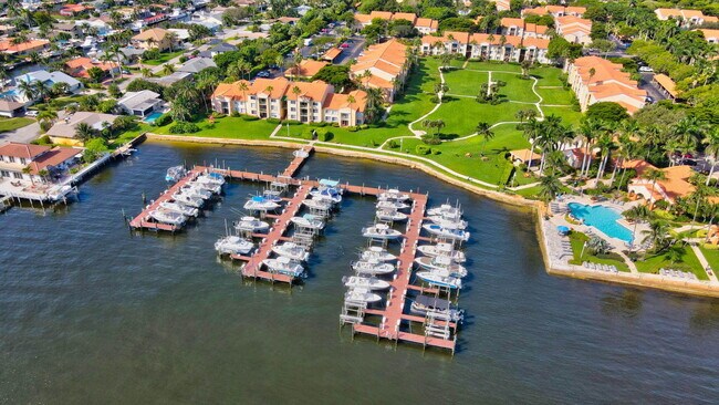 Building Photo - 135 Yacht Club Way