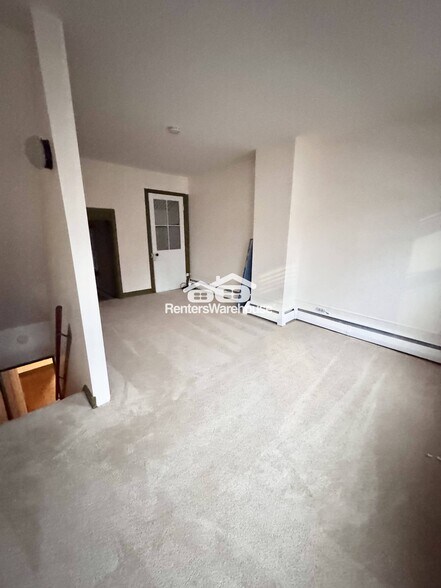 Building Photo - 116 W 4th St