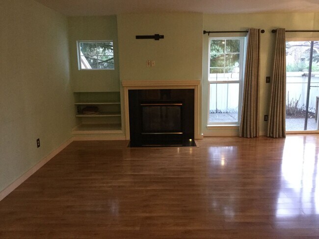 Building Photo - Stylish 2-Bedroom, 2.5-Bath Townhome with Garage & Private Patio