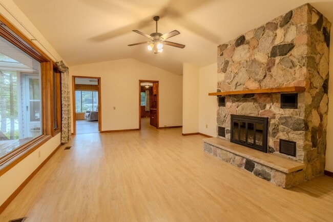 Building Photo - 3332 Tibbets Dr