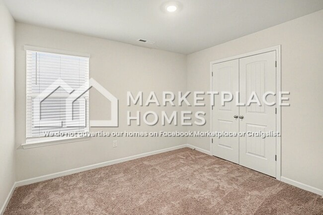 Building Photo - 2047 Lala Loop