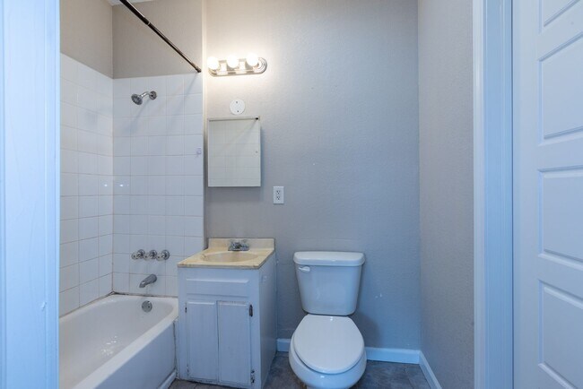 Building Photo - SECTION 8 WELCOME - NEWLY RESTORED - 2 BEDROOM - HARDWOOD FLOORS