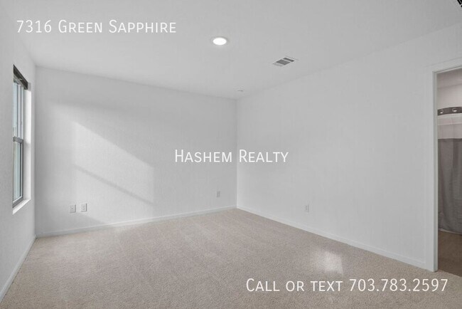 Building Photo - 7316 Green Sapphire