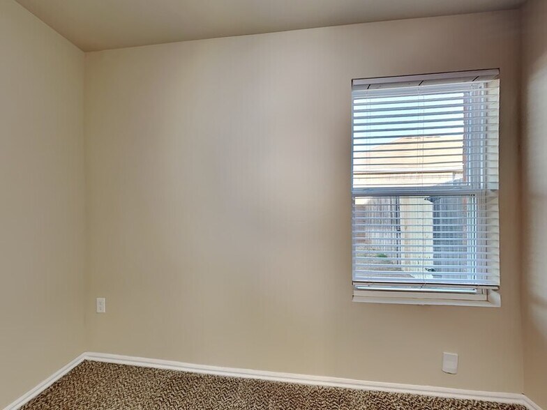 Building Photo - 13108 Bridgewater Ct