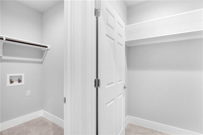 Building Photo - 9708 Evening Canopy Dr