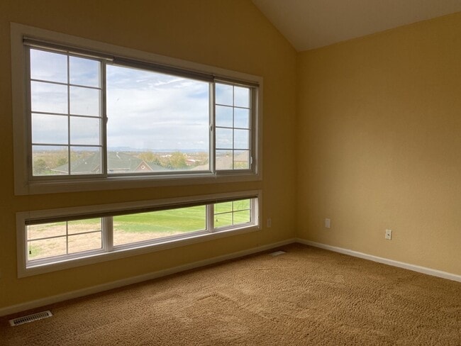 Building Photo - 5742 Crestwood Dr