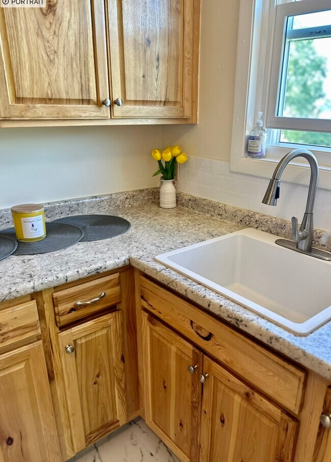 Kitchen - 91 Faith St