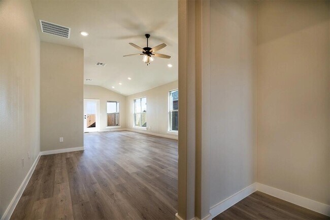 Building Photo - 3524 Turner Ave