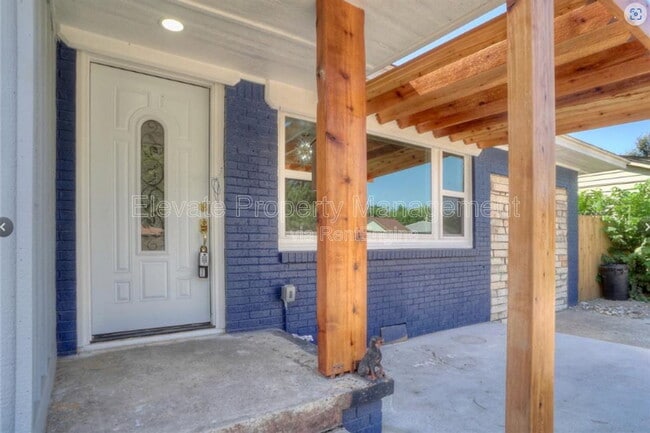 Building Photo - 1908 Sheffield Rd