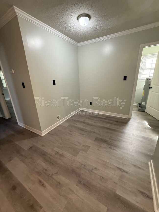 Building Photo - 2250 Stovall Ave