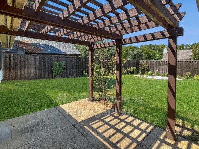 Building Photo - 4213 Avon Ct