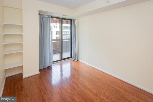 Building Photo - 1140 23rd St NW