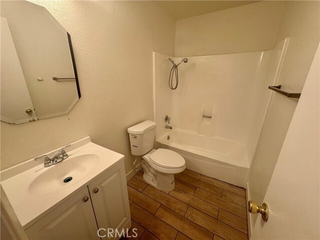 Building Photo - 426 E Lugonia Ave