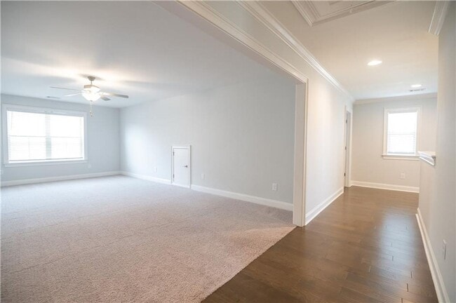 Building Photo - Spacious & Stylish 4BD Home with Loft in C...