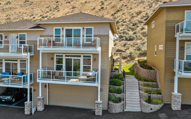 Building Photo - 9287 Riverview Way NW