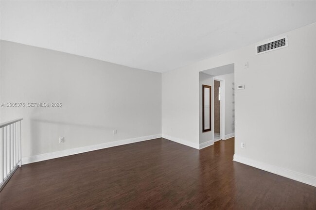 Building Photo - 8550 SW 109th Ave