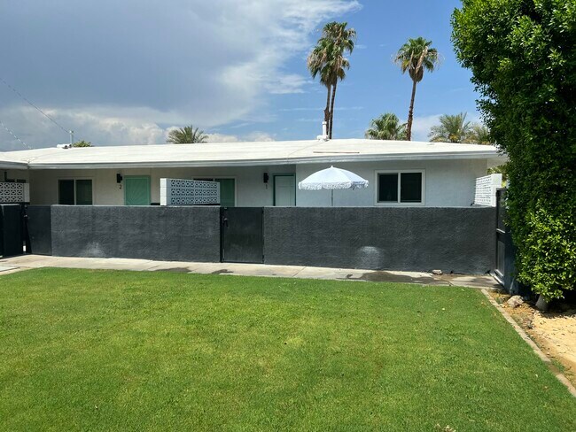 Building Photo - 4490 E Camino Parocela