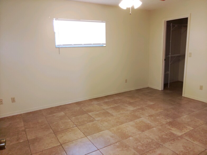 Building Photo - 1007 Matterhorn St