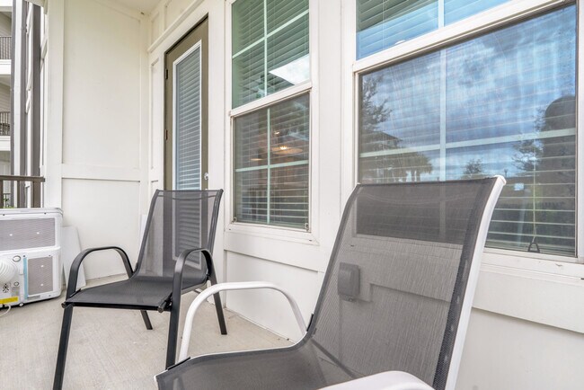 Building Photo - 1223 E Plant St