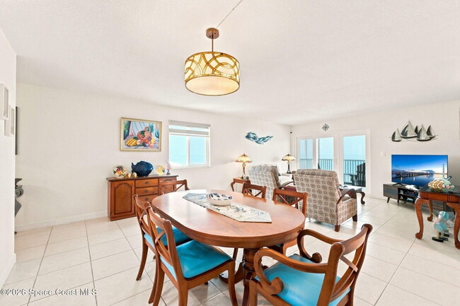 Building Photo - 1175 Jimmy Buffett Mem Hwy