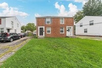 Building Photo - 1517 E 256th St