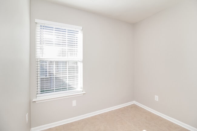 Building Photo - 1143 Hannah Rae Ct