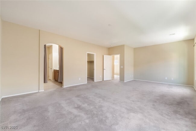 Building Photo - 9614 Vega Carpio Ave