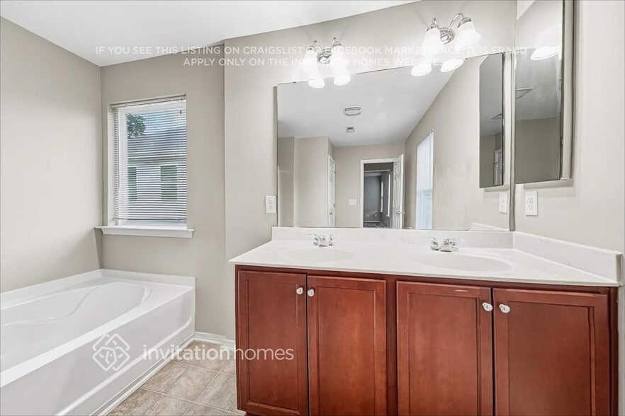 Building Photo - 5514 Black Maple Dr