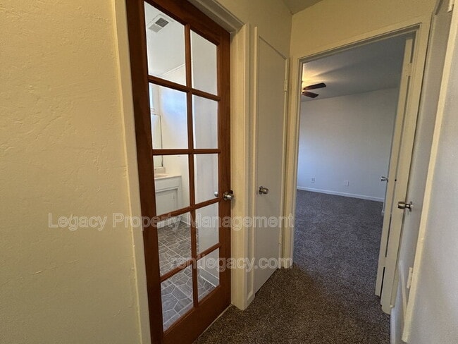 Building Photo - 2213 N Cirby Way