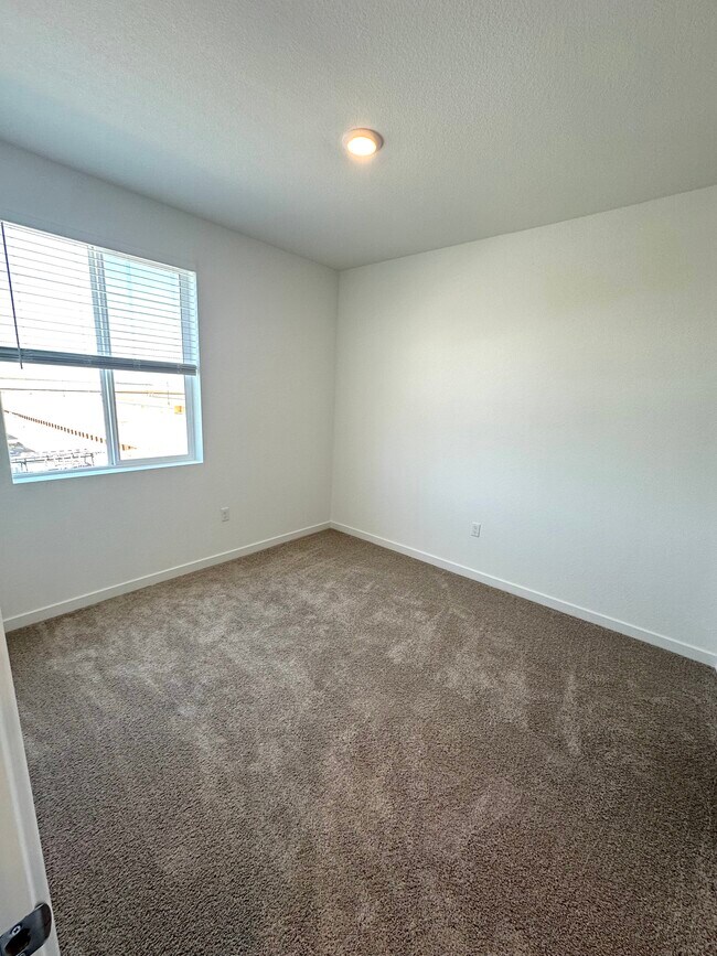 Building Photo - 8112 Moongate Wy