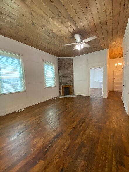 Building Photo - 634 Rutledge Ave