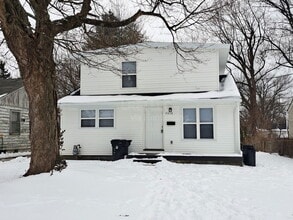 Building Photo - 2312 S 36th St