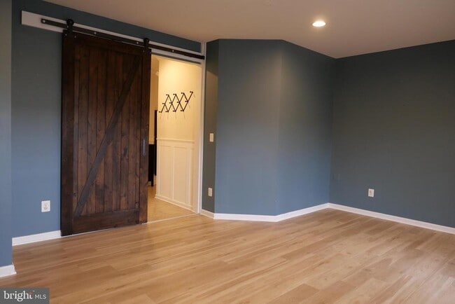 Building Photo - 25152 Sweet Myrtle Square