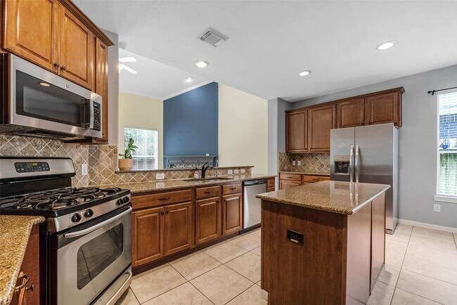 Building Photo - 7 Ebony Oaks Pl