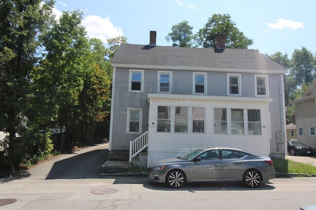 Building Photo - 39 New York St
