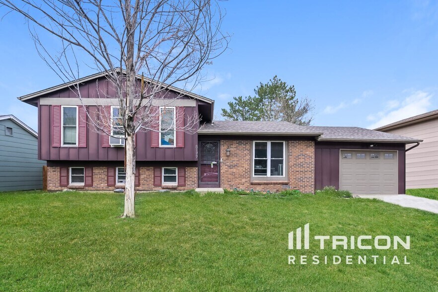 Primary Photo - 8177 W 93rd Way