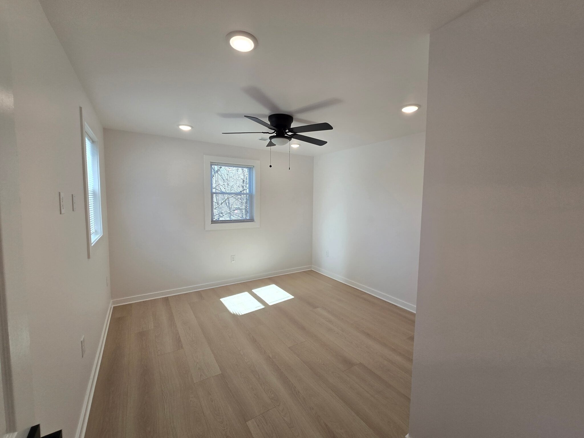 Building Photo - 198 S Court St