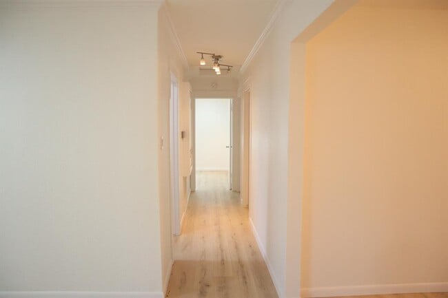 Building Photo - 5903 Eureka Dr