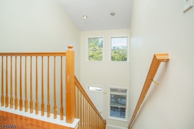 Building Photo - 572 Old Dover Rd