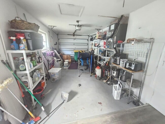 Building Photo - 5010 NW 51st Ct