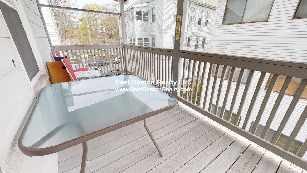 Building Photo - 27 A Craigie St