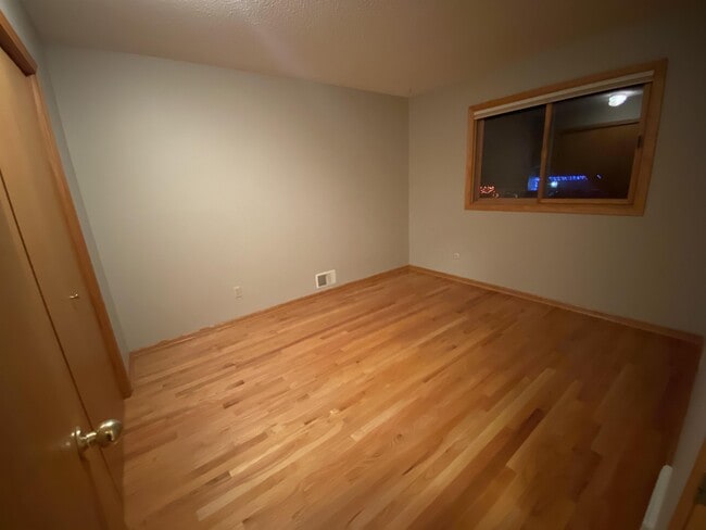 Building Photo - 2431 Mounds Ave