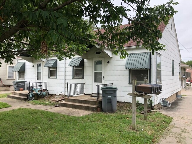 Building Photo - 1315 Merchant St