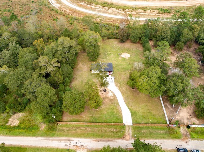 Building Photo - 2036 County Rd 3434N